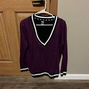 Maroon Victoria’s Secret pink sweater. Size medium.